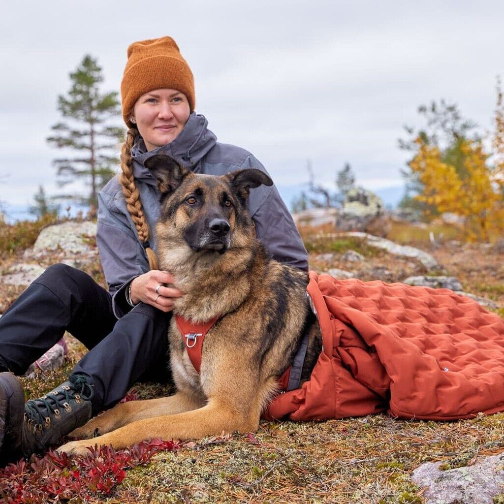 Hurtta-Sleepover-Sleeping-Bag-Hundeschlafsack-Zimt-Hundedecke-outdoor-HU-934885