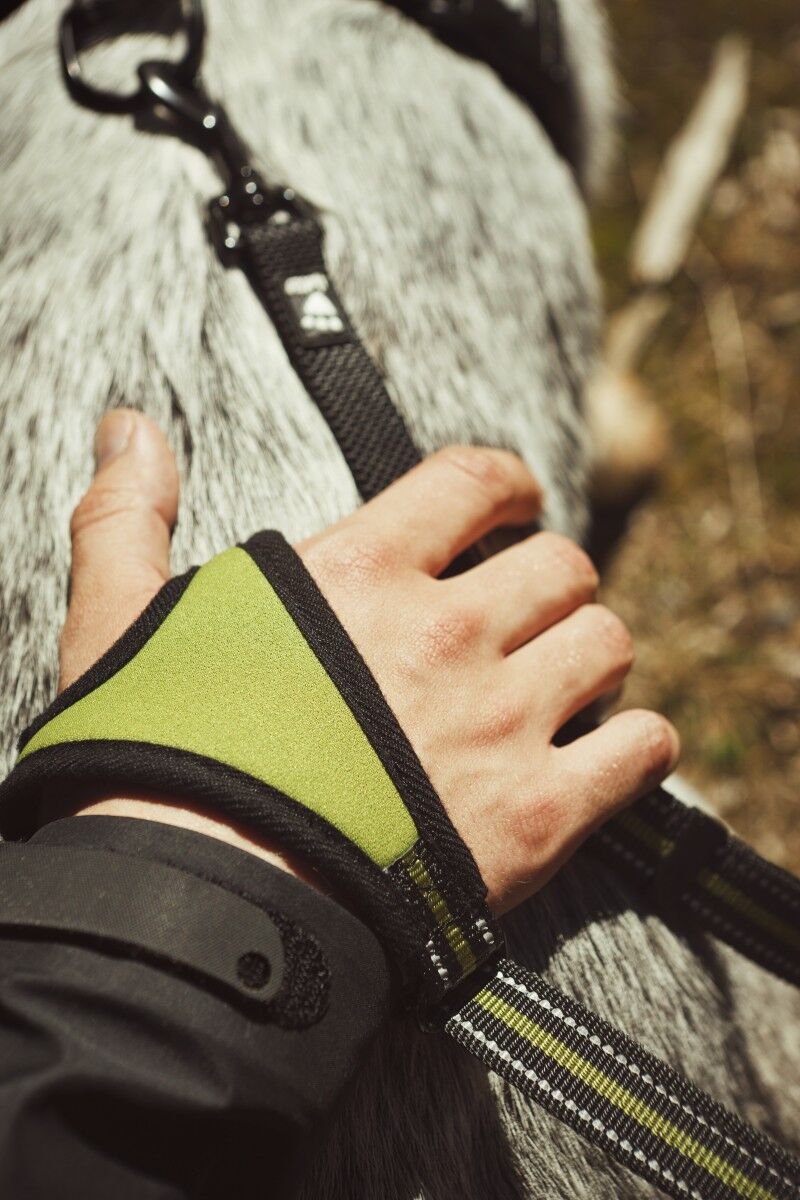 Hurtta-jogging-leash-handschlaufe-gruen-HU-931275 Hurtta-jogging-leash-handschlaufe-gruen-HU-931275