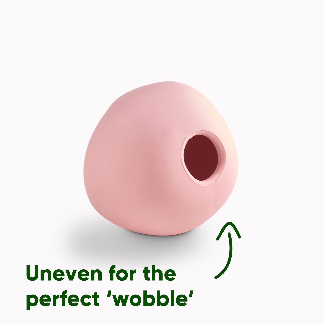 Beco-Wobble-Ball-Snackball-aus-Naturkautschuk-rosa-unregelmaessige-Oberflaeche-springt-unvorhersehbar-BT-75638