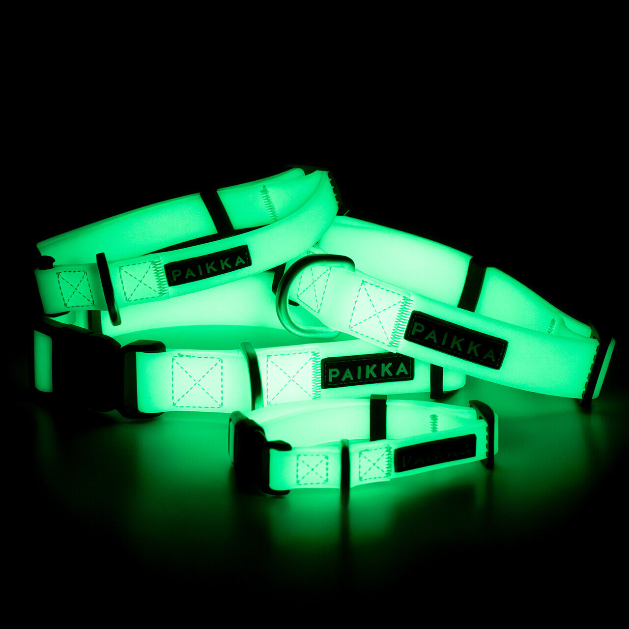 PAIKKA-Halsband-Glow-weiß-fluoreszierend-leuchtet-im-Dunklen-aus-Kunststoff-mit-Klickschnalle-alle-Groessen-bei-Nacht-60-46742